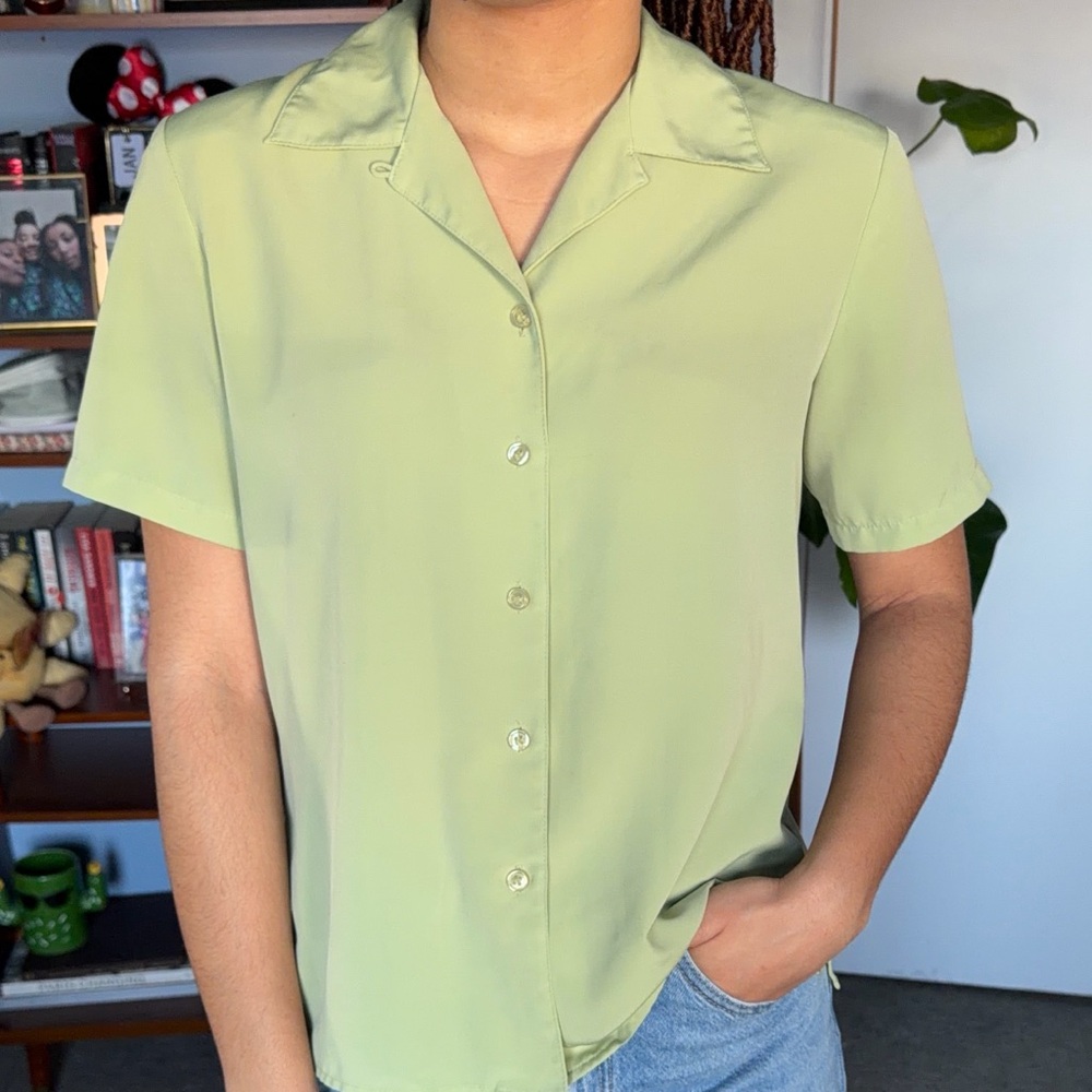 Light Green Short-Sleeve Button-Up Blouse